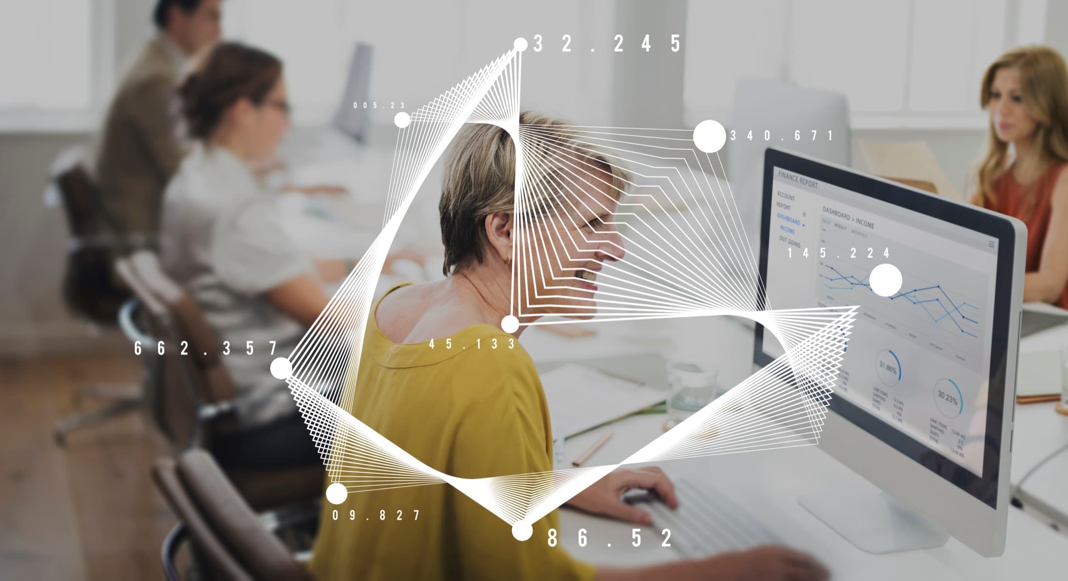 Equipo institucional trabajando con indicadores de gestión